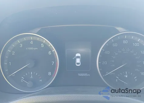 2017 Hyundai Elantra Se from USA, damaged, VIN KMHD84LF7HU152780